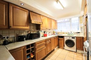 Kitchen- click for photo gallery